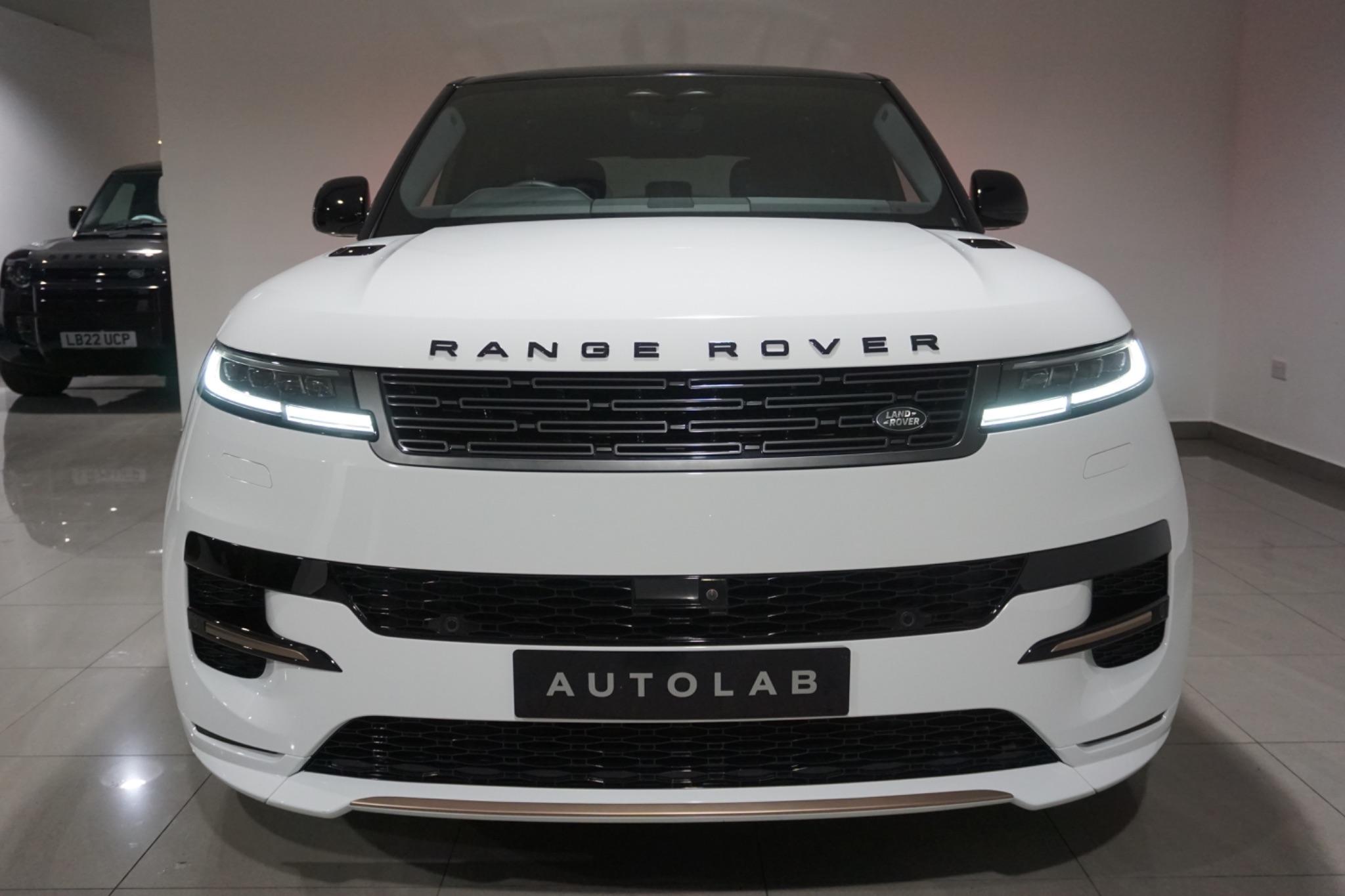 Land Rover Range Rover Sport 3.0 D300 MHEV Dynamic SE Auto 4WD Euro 6 (s/s) 5dr